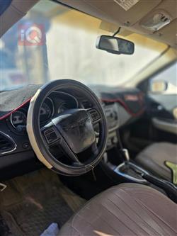 Chrysler 200